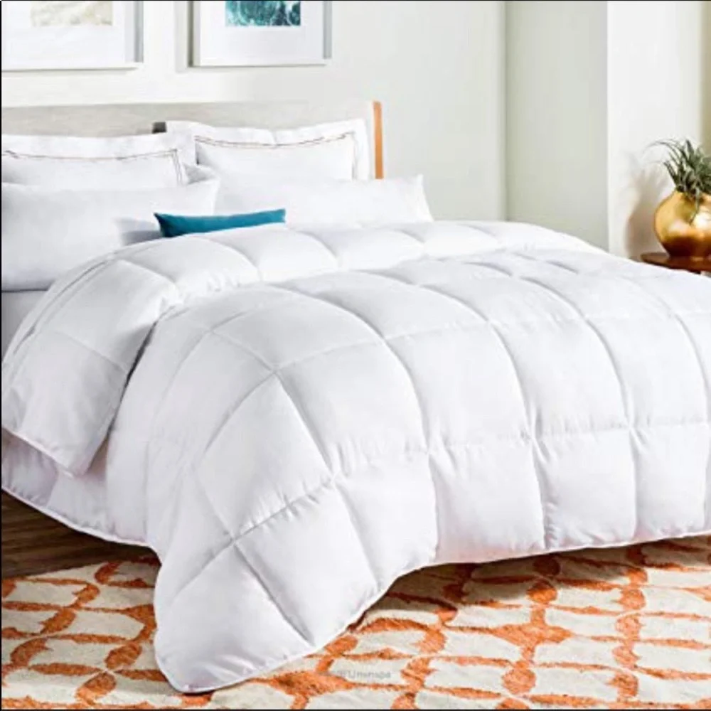 - ✨KING SIZE RESTOCK✨Down Alternative Comforter - Picture 2 of 5